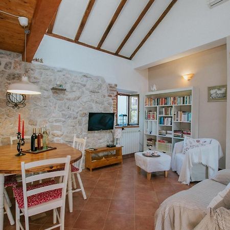 Country House Rusula Vrsine 外观 照片