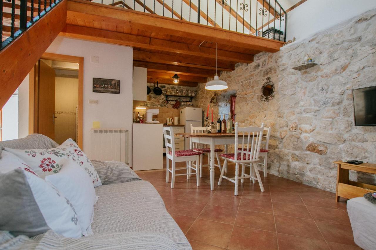 Country House Rusula Vrsine 外观 照片